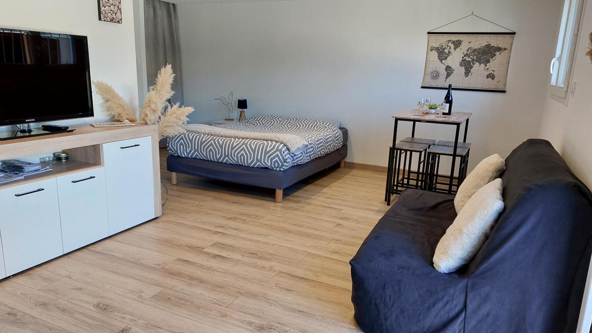 Le Studio Du Doux Tournon-sur-Rhone Bagian luar foto