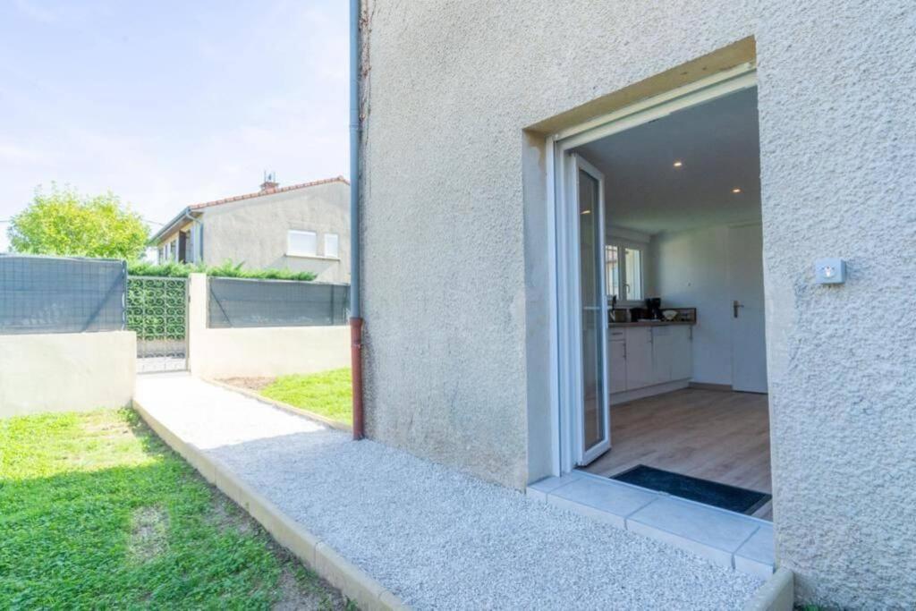 Le Studio Du Doux Tournon-sur-Rhone Bagian luar foto